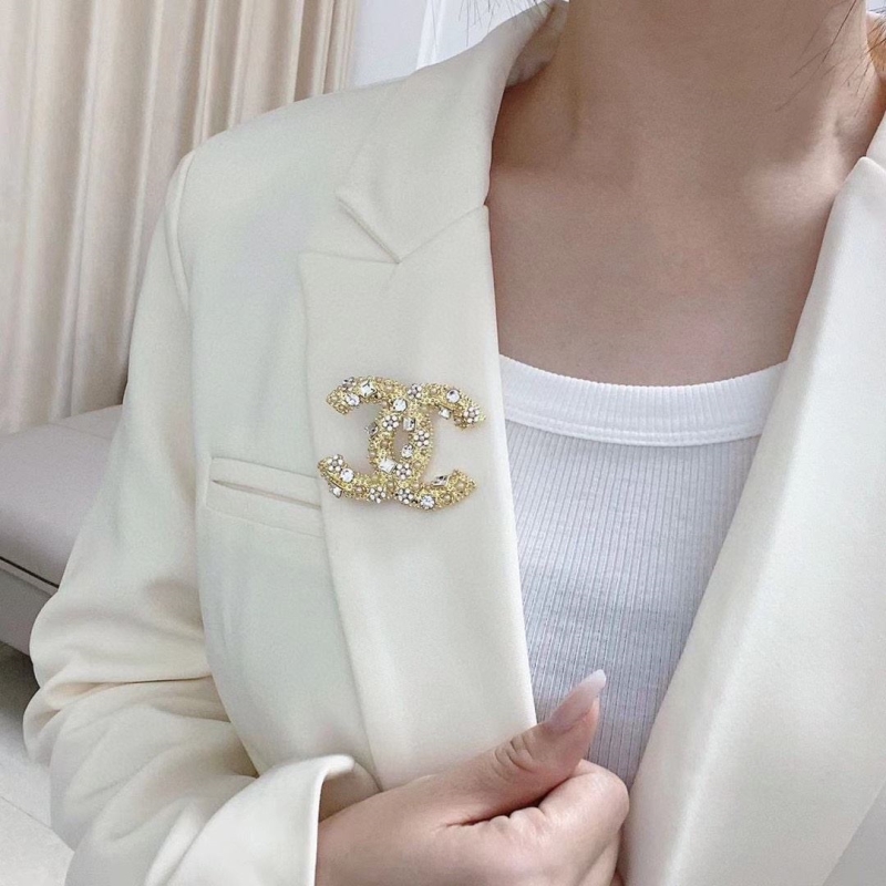 Ch**el brooches